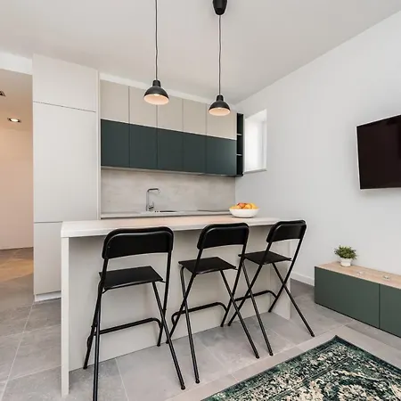 아파트 Royal 자다르